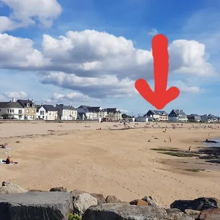 A Moins De 50m De L'ecole De Voile... * La Turballe