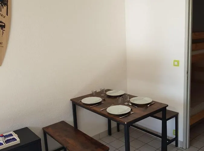 à Moins De 50m De L'école De Voile... La Turballe