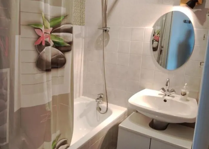 à Moins De 50m De L'école De Voile... Appartement *